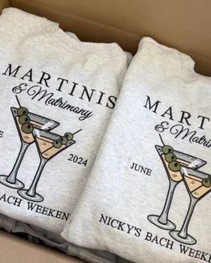 Looking to embroider custom sweaters for your bridal squad ? T-Shirt Time got you covered 💍🤍#bachelorette #bacheloretteparty #bachelorettesweatshirt #bachelorettemerchandise #custommerch #bacheloretteweekend #tshirttime